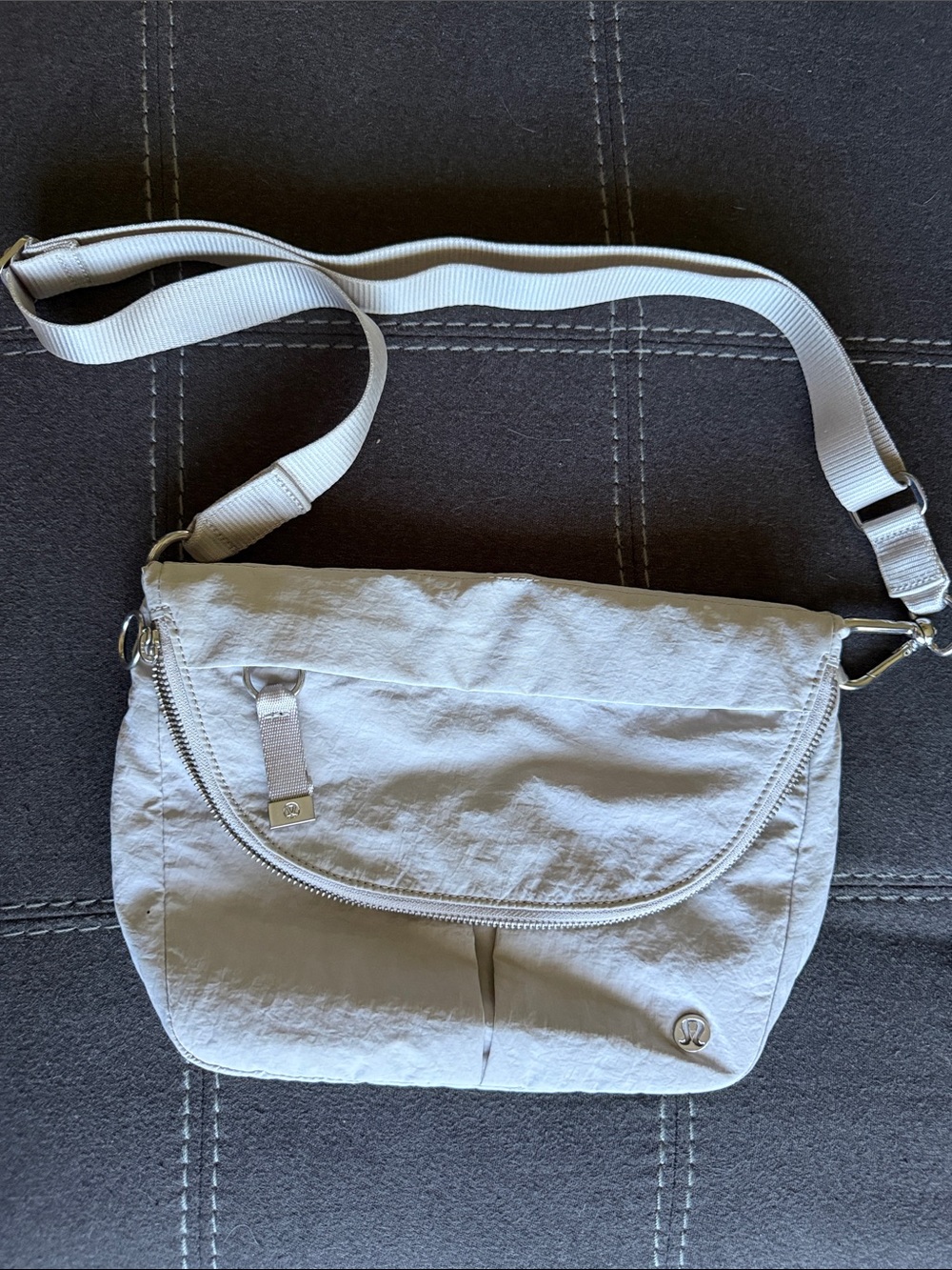 lululemon athletica Light Gray Crossbody Shoulder Bag